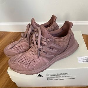 Adidas Ultraboost womens mauve size 6